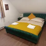 President Apartmanhaz - Nincs Szomszed - Egy Idoben,egy Tarsasag - 公寓 *