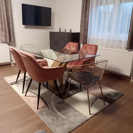 Apartmán President - Nincs Szomszed! Az Egesz Haz Az Oenoeke!