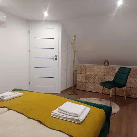 President Apartmanhaz - Nincs Szomszed - Egy Idoben,egy Tarsasag - Διαμέρισμα