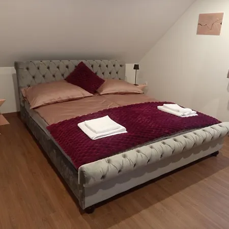President Apartmanhaz - Nincs Szomszed - Egy Idoben,egy Tarsasag - Διαμέρισμα Bekescsaba