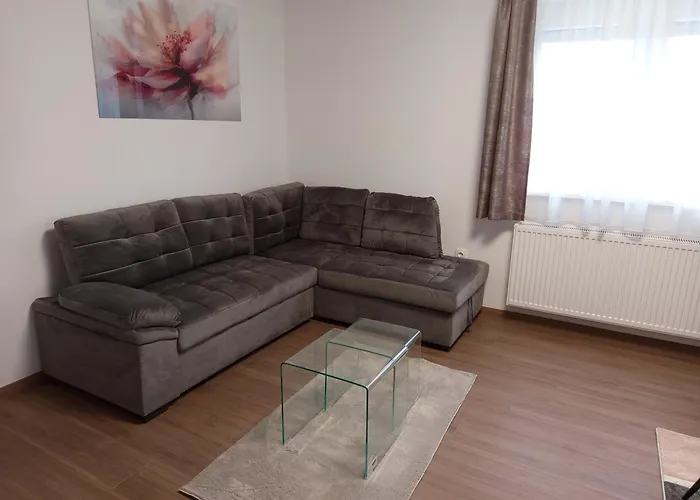 President Apartmanhaz Bekescsaba