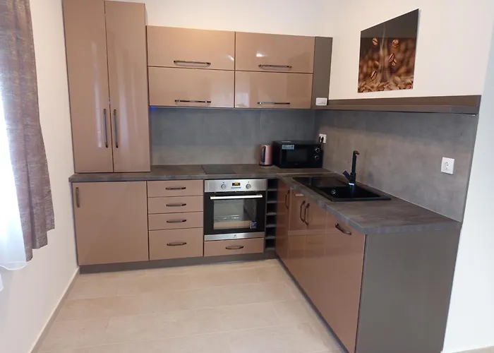 President Apartmanhaz Lägenhet *