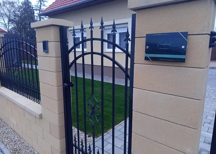 President Apartmanhaz Lägenhet *